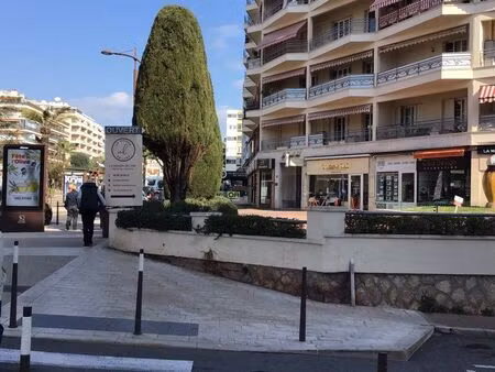 grand garage limite cannes le cannet