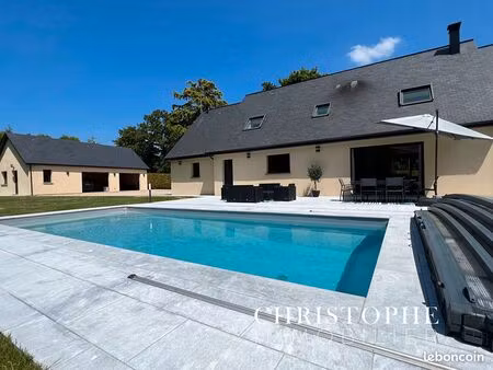 villa 7 pièces 215 m²