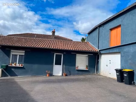 maison de bourg a vendre