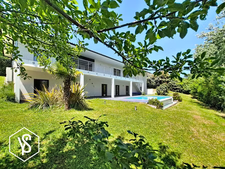 villa