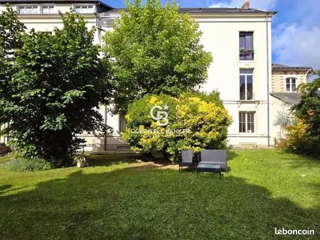 appartement 6 pièces 161 m²