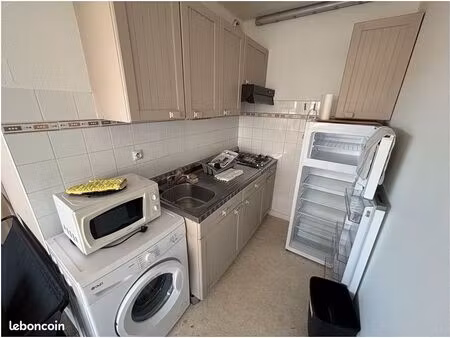 studio 1 pièce 32 m²
