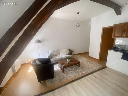 loue appartement 45 m2 à saint-amand-montrond