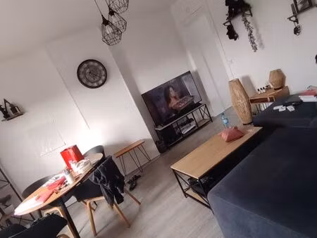 appartement 47 m2 très propre proche de la gare et commerce saint-quentin