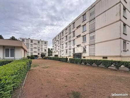 appartement 4 pièces 65 m²