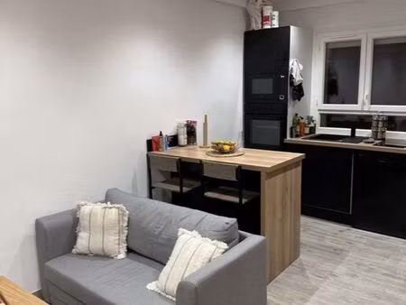 appartement t2 30m2 avec terrasse tropezienne