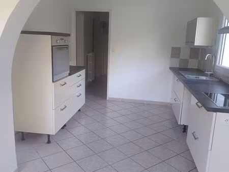 appartement en location à la faurie
