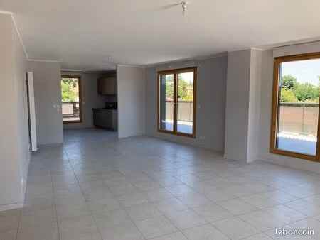 appartement 5 pièces 172 m²