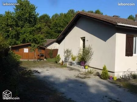 cassy limite taussat les bains villa calme grand terrain