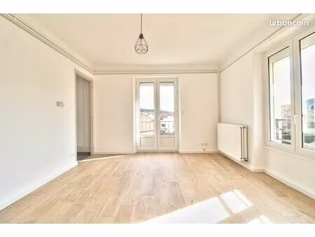 appartement 3 pièces 72m²