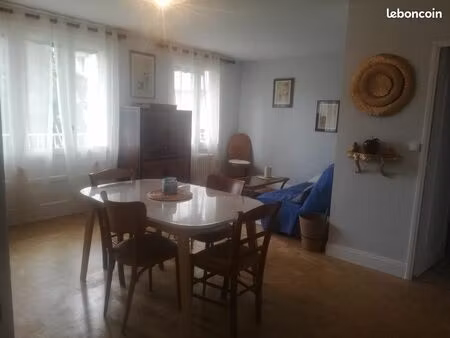 loue t3 meublé 66 m² – vue parc – internet inclus – 700 cc – clé en main