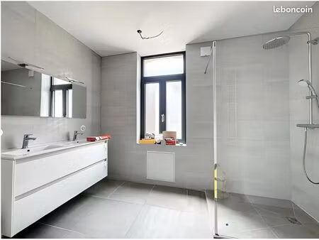 maison amiénoise f3 entièrement rénovée avec terrasse privative
