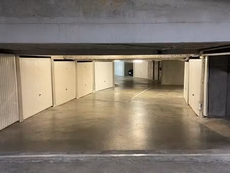 garage fermé valmy george de loup