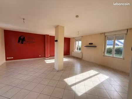 maison à louer etreillers