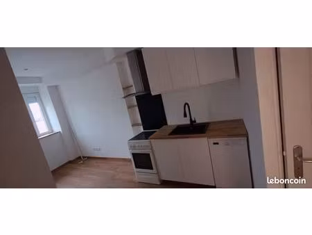 beau t2 refait à neuf centre de chalonnes sur loire
