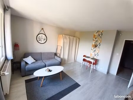 studio meublé 30 m2 à janval