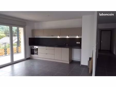 location appartement t3 67m2