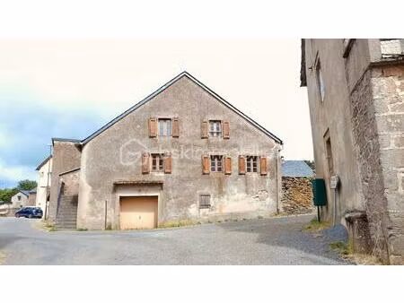 maison ancienne de 90 m² à vezins-de-levezou