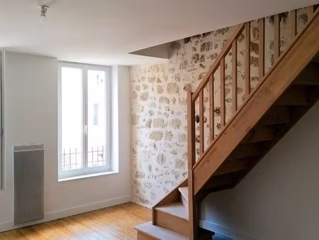 à louer – duplex t3 centre-ville miramont-de-guyenne