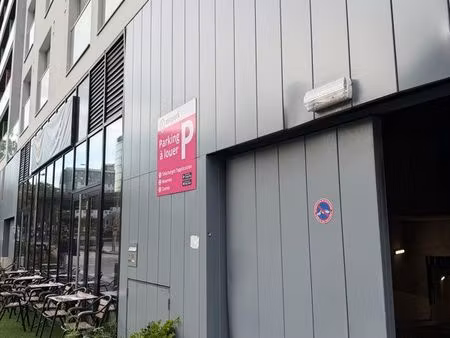parking gallieni au centre bagnolet  paris 20eme