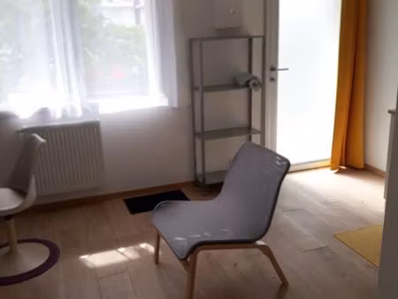 studio meublé 21 m2 – toutes charges comprises (eau elec chauffage wifi) – proche tram