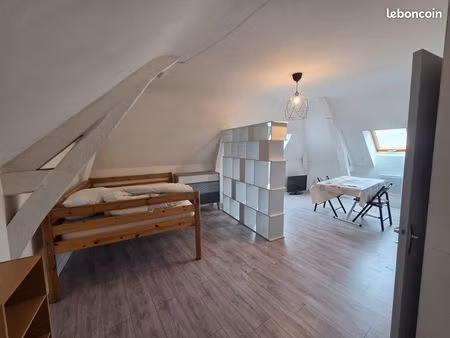 disponible à la location studio rénové