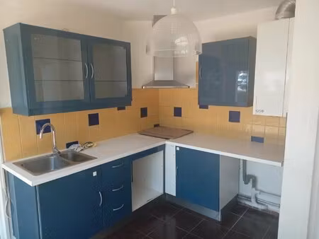 location appartement 4 pièces 76m² les pennes mirabeau 13170