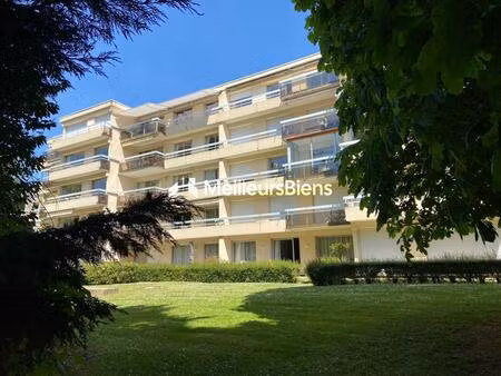 chartres à 3mn du cinéma  ravissant 2 pièces lumineux   balcon sur jardin et cave