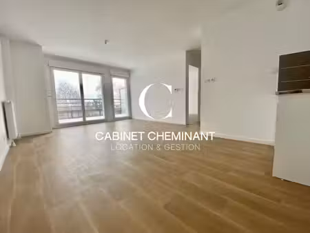 location appartement 2 pièces 44m²