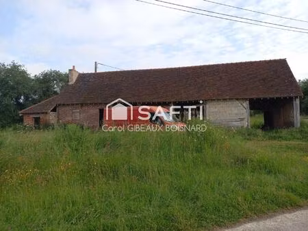 maison ancienne avec dépendances accolées à rénover