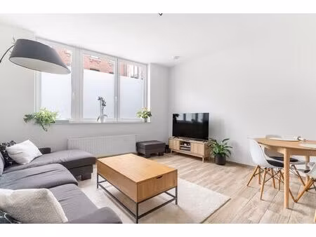 rez-de-chaussée à vendre avec terrasse et 1 chambre   nivelles (vbe33648)