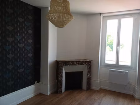 location appartement 4 pièces 85m²