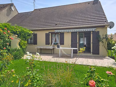 vente maison 5 pièces  102.00m²  longnes