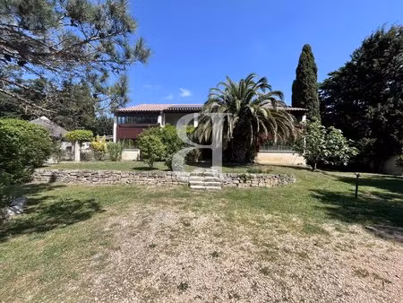 superbe villa avec dépendances à graveson