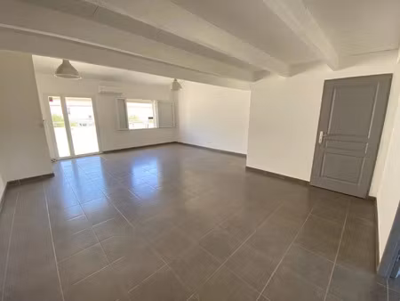 vente commerce 2 pièces 65 m² la londe-les-maures (83250)