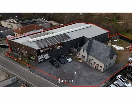 commerciële ruimte van 850 m² met woning in ninove