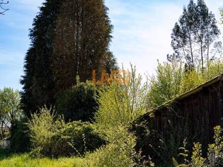 terrain constructible d'une surface de 600m2