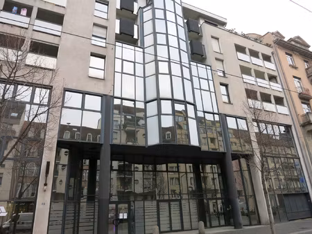 bel attique 4 pièces avec parking secteur halles
