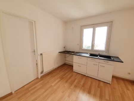 location appartement 4 pièces 80m² petite foret 59494