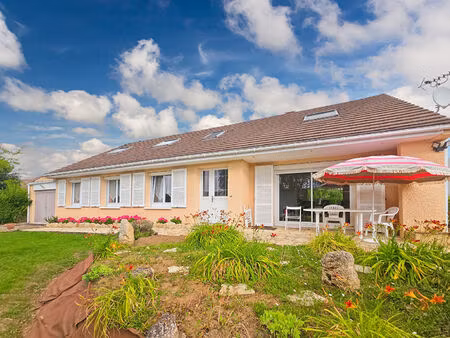 vente maison 9 pièces  171.00m²  oinville