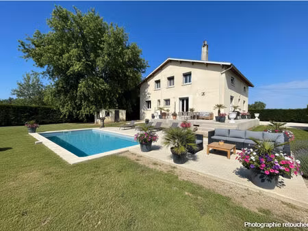 vente maison 8 pièces  222.86m²  villematier