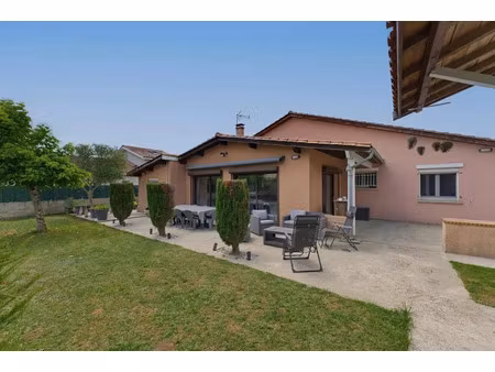 vente maison 6 pièces 154 m² à blésignac (33670)  349 000 €