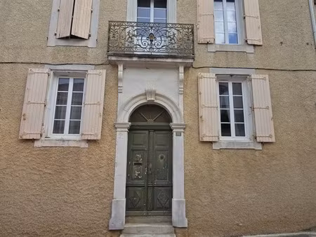 maison à vendre 9 pièces quarante (34)