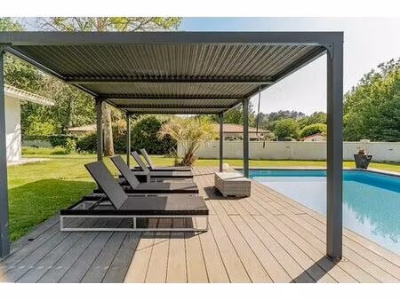 maison de 6 pièces de luxe en vente à salles  nouvelle-aquitaine