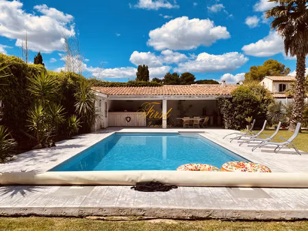 au calme sans vis à vis  villa de plain pied 168m2 entièreme