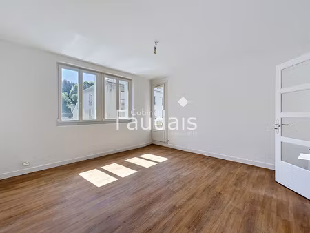 location appartement 3 pièces st lo 50000