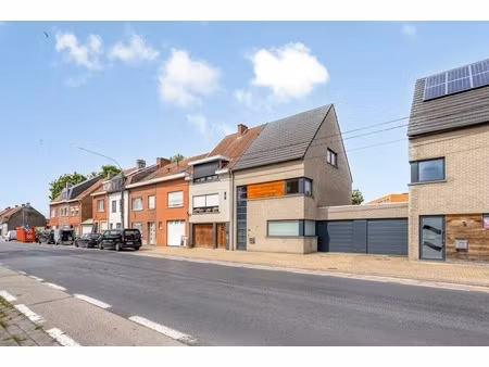huis te koop in kortrijk met 3 slaapkamers