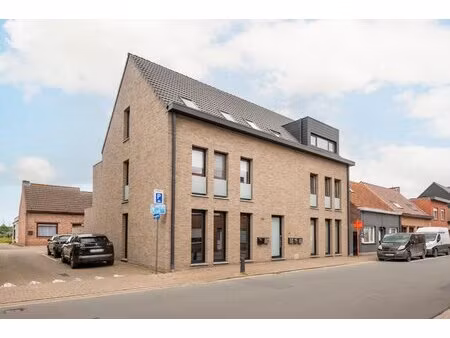 appartement te koop in stabroek met 2 slaapkamers