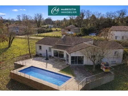 villa contemporaine avec piscine