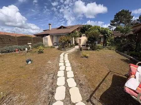 duplex t4 avec jardin privatif au sein d'une résidence avec